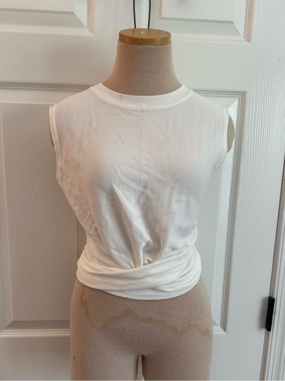 Modern Citizen White Sleeveless Twist-Waist Tie Tank S